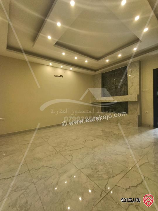 شقة فارغة طابق ثاني مساحة 175م للايجار في عمان - خلدا