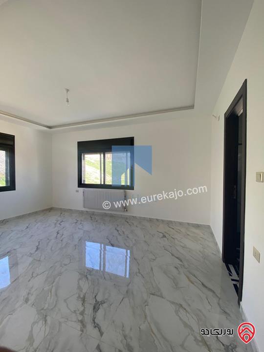 شقة فاخرة طابق ثاني مساحة 200م تشطيب سوبر ديلوكس لم تسكن للبيع في عمان - تلاع العلي