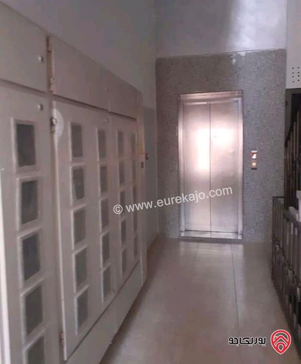 بيت طابقين شبه فيلا مع مزرعة مساحة 480م على أرض 3 دونم و730م للبيع في عمان - اليادوده