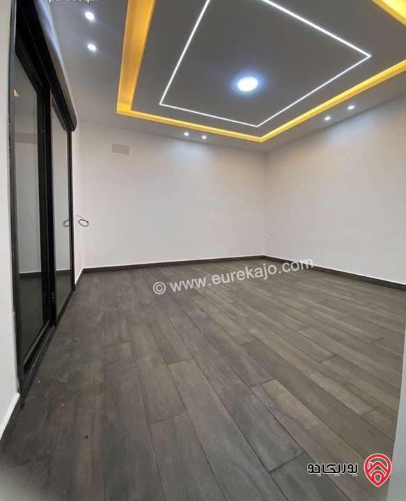 شقة فارغة لم تسكن مساحة 180م داخلي و 100م داخلي للايجار في عمان - طريق المطار