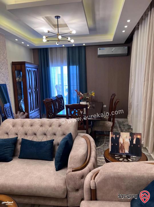 شقة فاخرة طابق ثالث مساحة 190م للبيع في عمان - خلدا