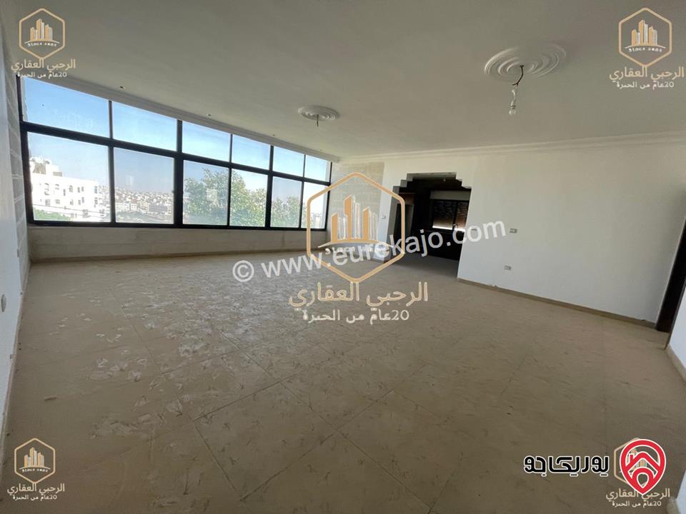 شقة فارغة مساحة 230م طابق أول للايجار في عمان - خلدا