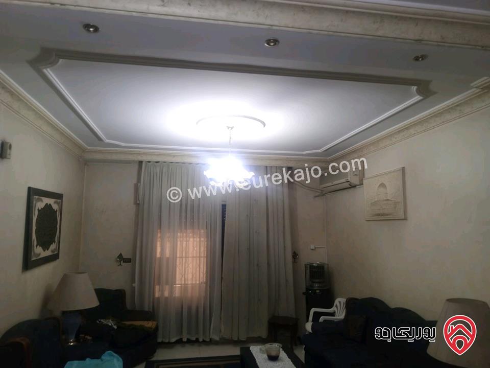 شقة طابق أرضي مساحة 140م مع ترس 50م للبيع في عمان - الياسمين