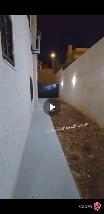 شقة شبه أرضي مساحة 154م للبيع في عمان - البنيات