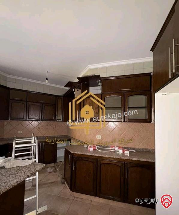 منزل مستقل مساحة 200م مع ترس للإيجار في عمان - دابوق 