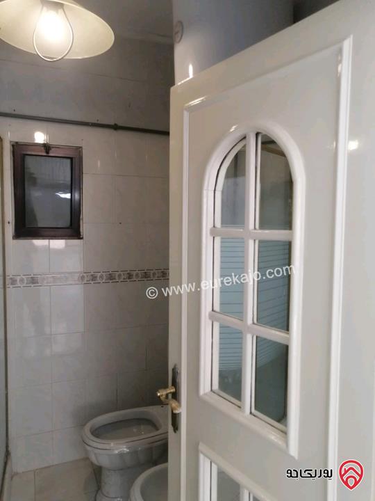 شقة طابق اول مساحة 170م للبيع في اربد قرب غرفة التجارة