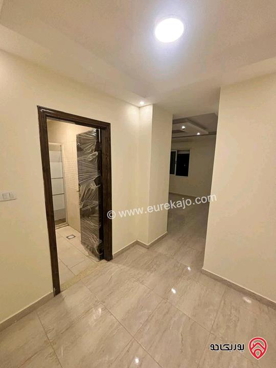 شقة طابق ارضي مساحة 190م للبيع في الزرقاء الجديدة