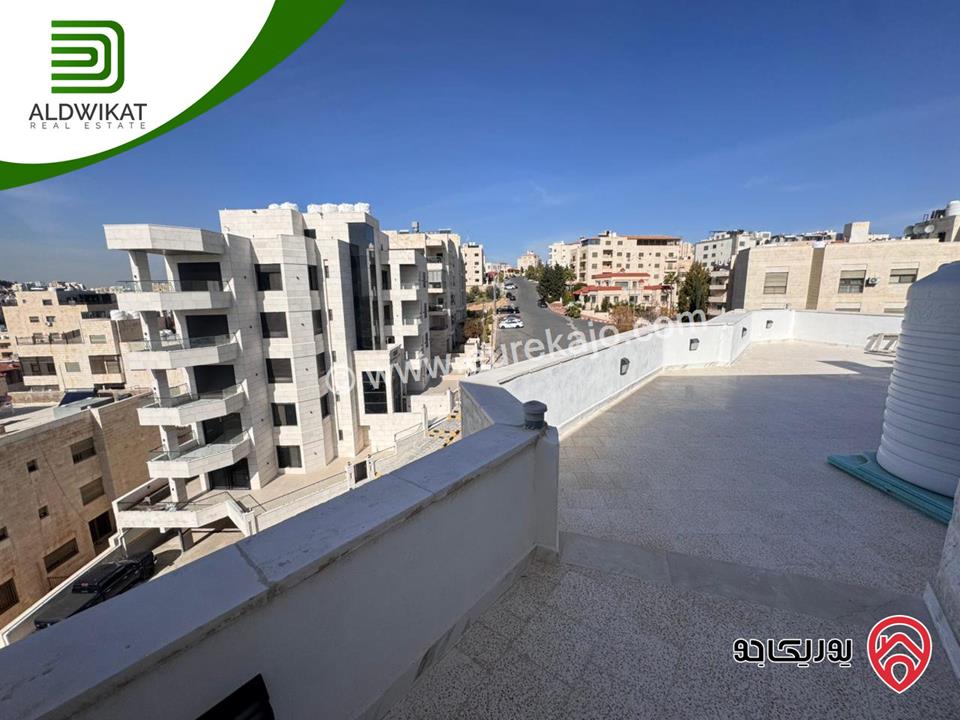 شقة طابقية مع روف للبيع في عمان - تلاع العلي مساحة البناء 260م ومساحة الترس 70م على شارعين