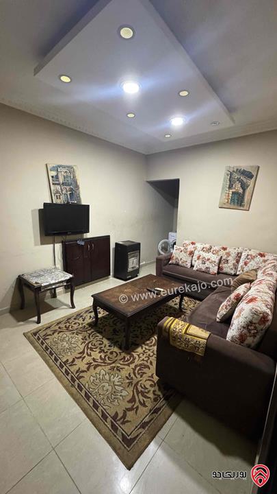 شقة مفروشة مساحة 92م طابق ثالث للايجار في عمان - الجبيهة