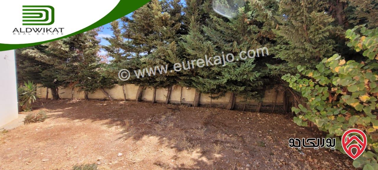 فيلا مستقلة فاخرة مساحة البناء 1500 م مساحة الارض 2200 م مساحة الحديقة 1300 م للبيع في عمان - بدر الجديدة