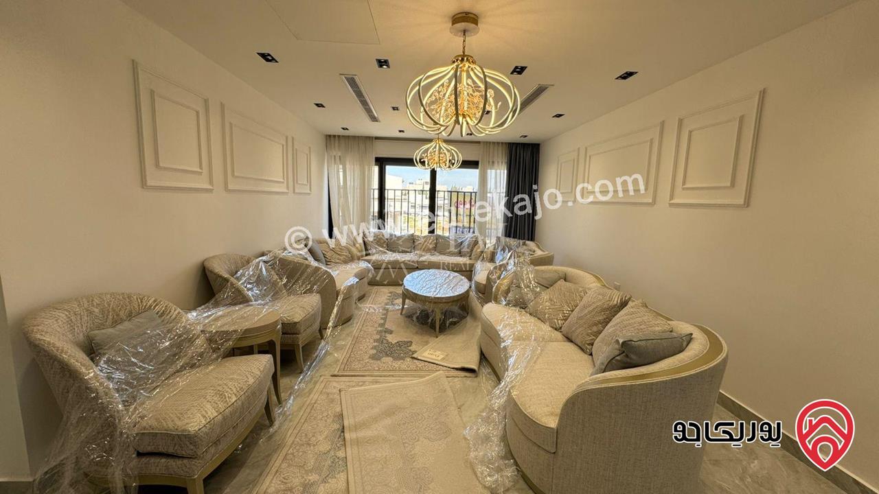 شقة فاخرة طابق أول مساحة 440م للبيع في عمان - رجم عميش