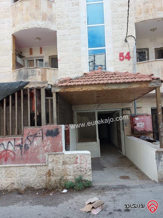 شقة طابق ثاني (اول فني) مساحة 65م للبيع في اربد - شارع الجامعة