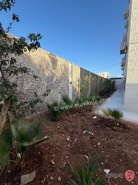 شقة شبه ارضية مساحة 184م مع ترس وحديقة 120م سوبر ديلوكس للبيع في عمان - المقابلين 