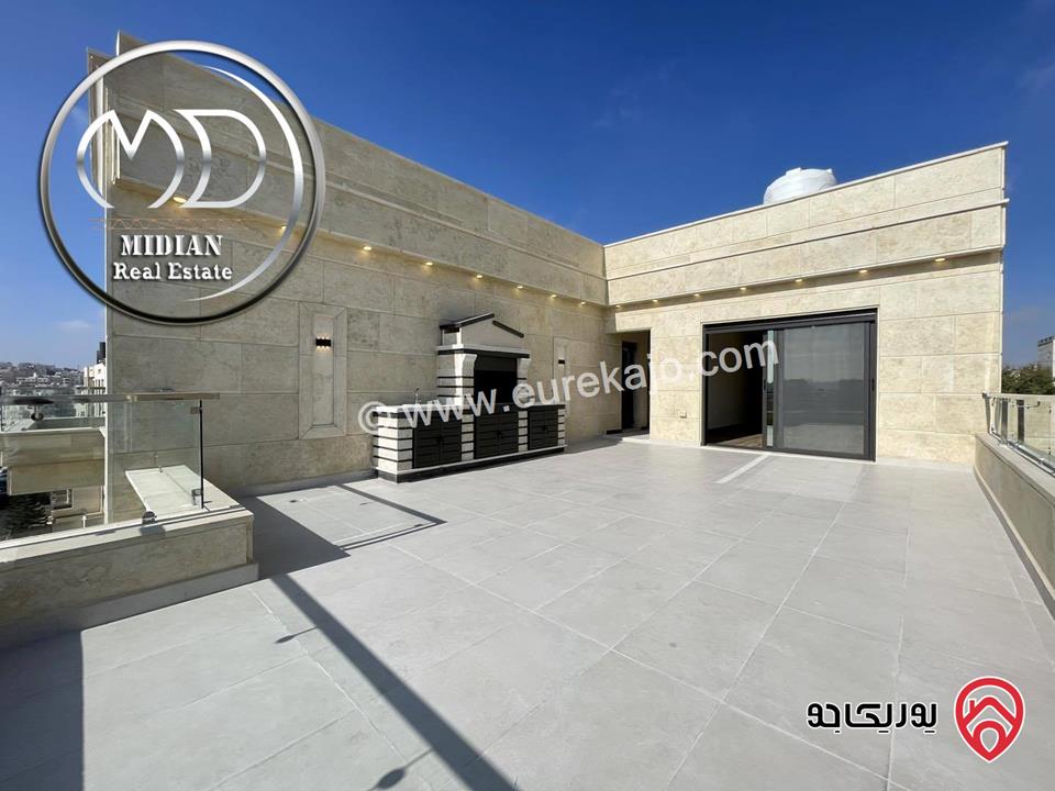 شقة دوبلكس جديدة طابق اخير مع روف للبيع في عمان - ضاحية النخيل مساحة 250م مع تراسات تشطيبات و ديكورات فاخرة اطلالة جميلة