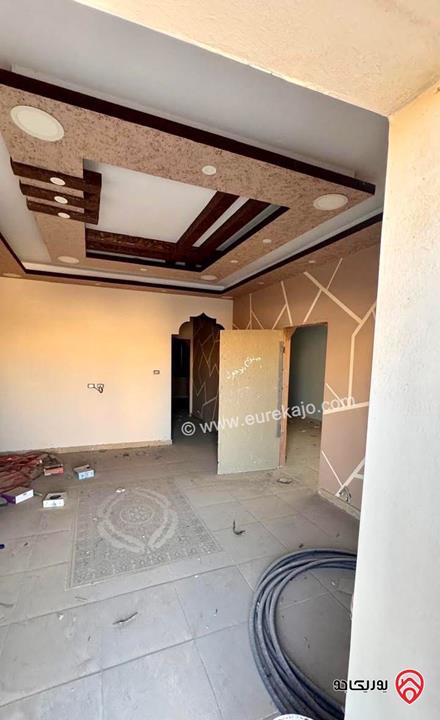 بيت مستقل مميز مساحة 800م على أرض 757م للبيع في عمان - منطقة ام نوارة 