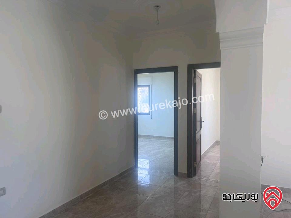 شقة طابق أول مساحة 107م للبيع في عمان - ابو علندا