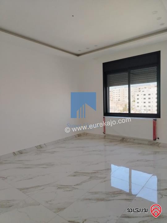 شقة فاخرة للبيع في عمان - خلدا خلف المستشفى السعودي ومقابل ميداس طابق ثالث 180م مع روف دوبلكس 130م لم تسكن