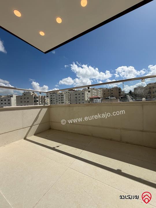 شقة طابق اول مساحة داخلية 150 متر سوبر ديلوكس للبيع في عمان - طبربور 