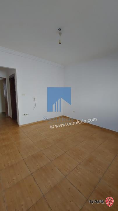 شقة مميزة للبيع في عمان - أم السماق قرب دوار النعيمات طابق اول 250م تشطيب سوبر ديلوكس