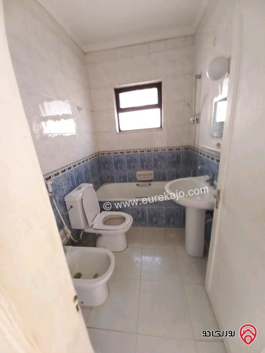 شقة طابق ثالث مساحة 160م للبيع في عمان - تلاع العلي