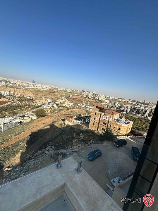 شقة مميزة طابق ثاني مساحة 225م للبيع في عمان - الظهير