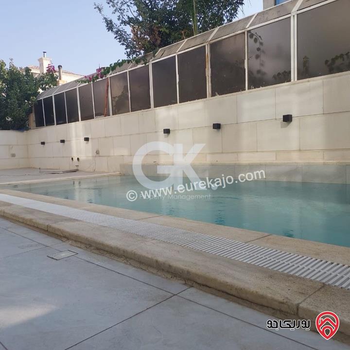 فيلا مساحة 650م على أرض 320م للبيع في عمان - عبدون