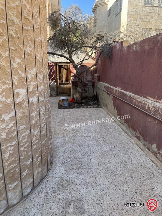 ڤيلا مساحة 350م على أرض 1 دونم للبيع في الزرقاء الجديدة