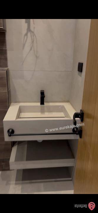 شقة ديلوكس مساحة 175م للبيع في عمان - دير غبار 