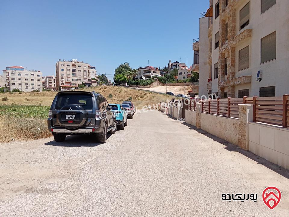 قطعة أرض مميزة استثمارية مساحة 970م  للبيع من المالك مباشرة على شارعين في عمان - أم السماق بجانب سيتي مول