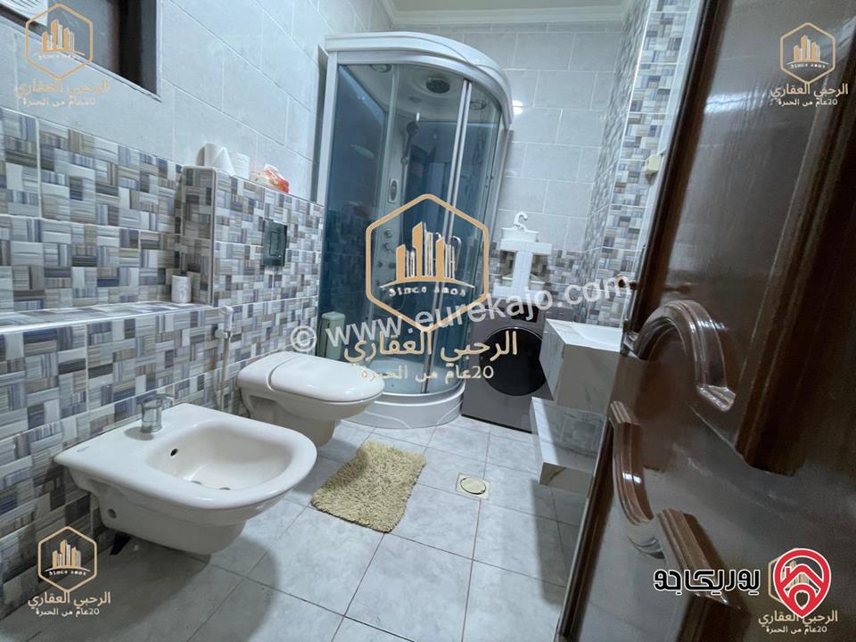 شقة طابق ثالث مع رووف سوبر ديلوكس مساحة 450م للايجار في عمان - خلدا