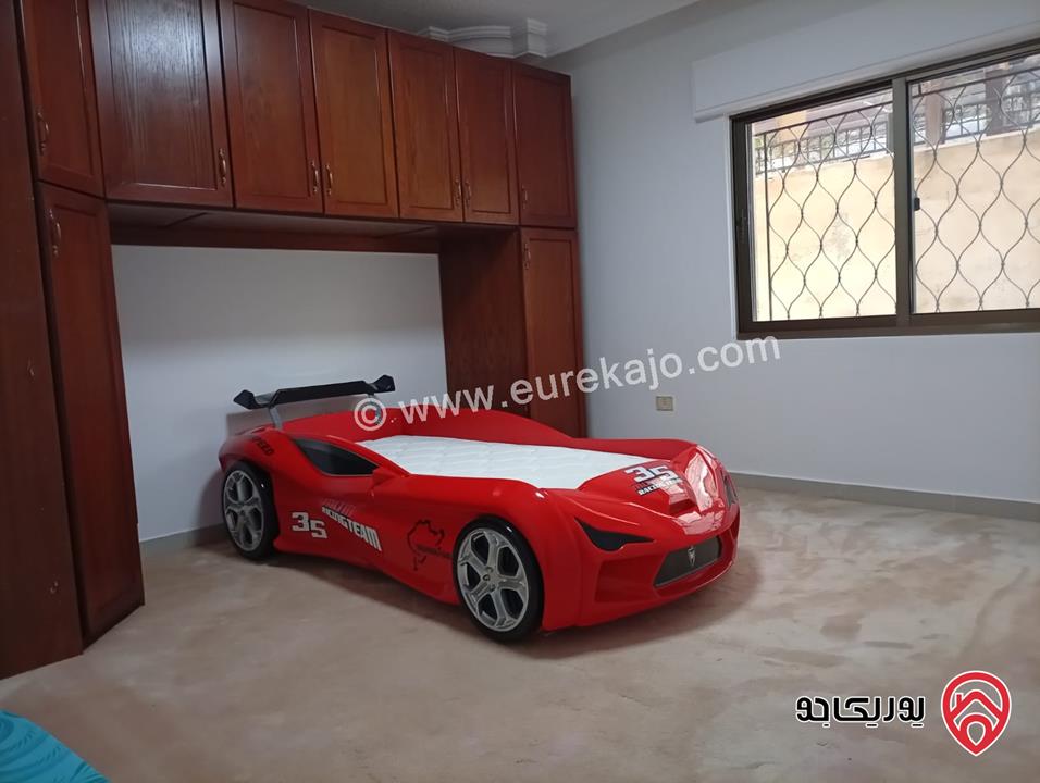 شقة دوبلكس أرضية شبه مستقلة مساحة 375م داخلي و 300م خارجي للبيع في عمان - خلدا