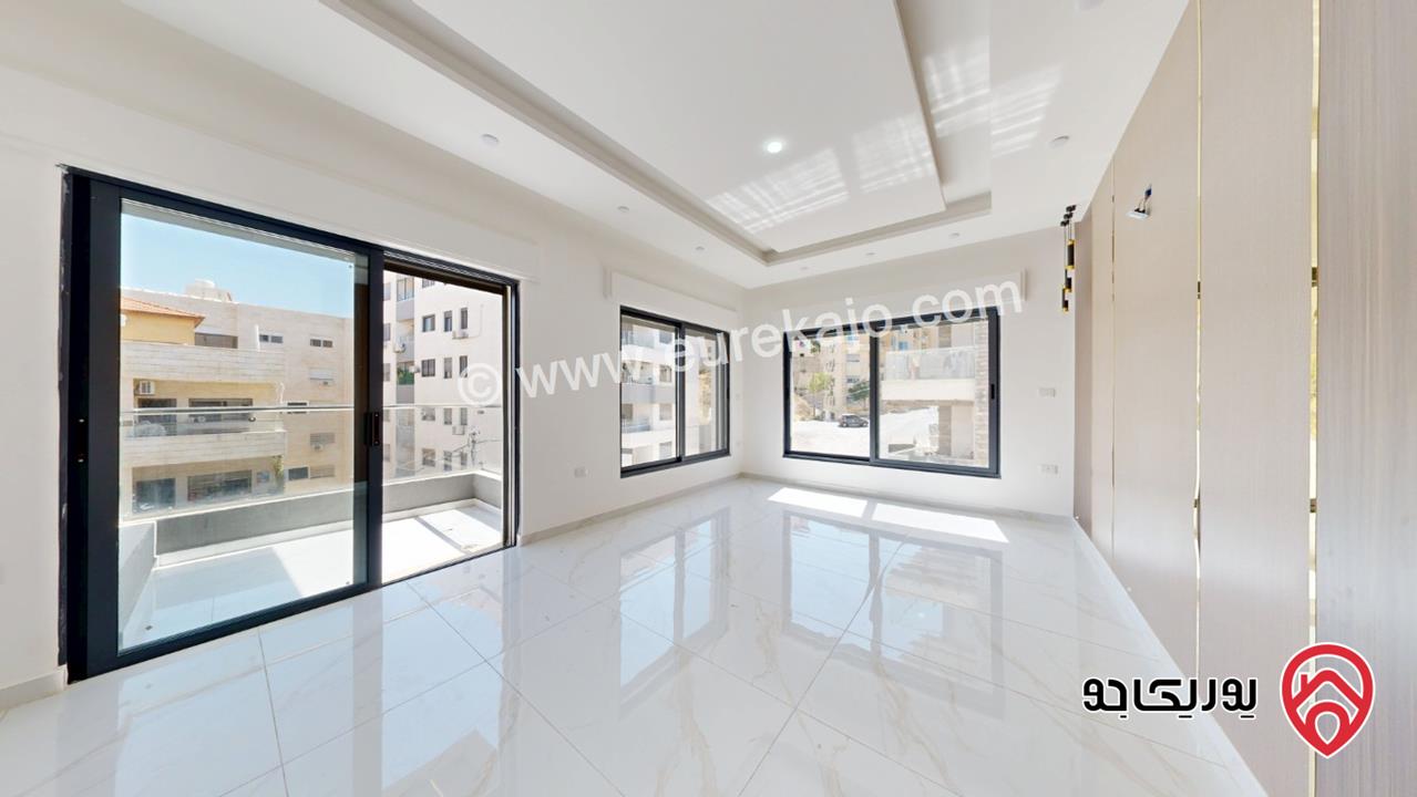 اخر شقة في المشروع طابق ثالث مع روف مساحة 180م للبيع في عمان - ضاحية الرشيد كاش أو اقساط 