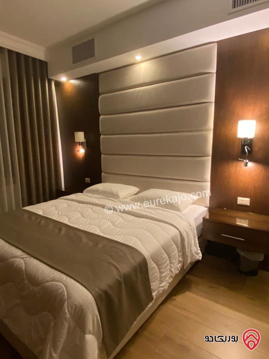 شقة ارضية فاخرة مفروشة مساحة 142م داخلي و 40م خارجي للايجار في عمان - الدوار الرابع جبل عمان