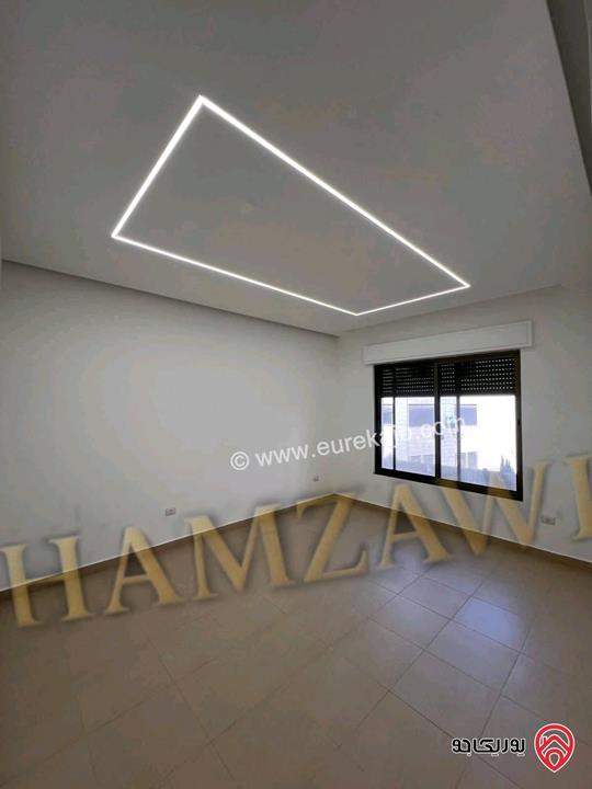 شقة سوبر ديلوكس طابق ثاني مساحة 310م للايجار في عمان - ام اذينة