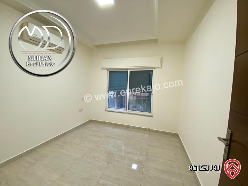 شقة أرضية فارغة للايجار في عمان - الرابية مساحة 150م مع ترس 20م تشطيبات سوبر ديلوكس تصلح للعرسان بسعر مميز جداً