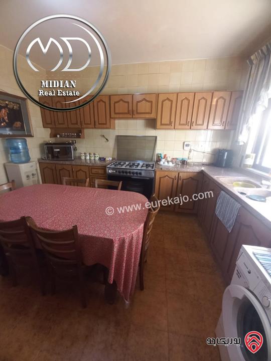 شقة للبيع في عمان - الشميساني مساحة 165م طابق ثاني تصلح للاستثمار بسعر مميز جداً