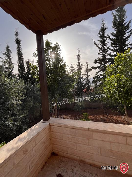 فيلا مساحة 500م على أرض 3 دونم و 750م للبيع في جرش 