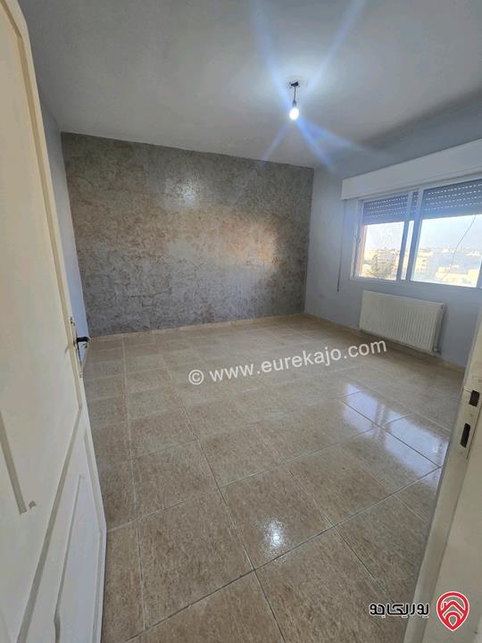 شقة فارغة طابق رابع مساحة 160م للايجار في عمان - ضاحية الرشيد 