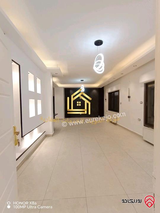 شقة جديدة لم تسكن طابق شبه ارضي مساحة 170م للايجار في عمان - ام السماق 