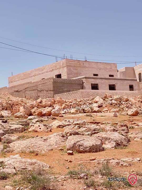 بيت مستقل غير مشطب مساحة 225م على أرض 900م للبيع في عمان - البيضاء