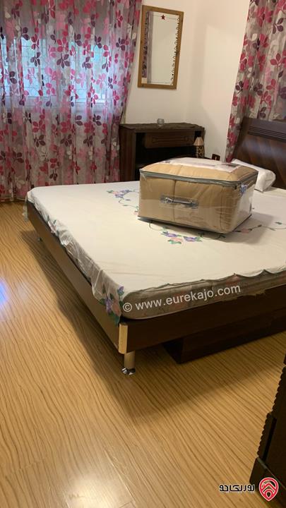 شقة مميزة مفروشة  مساحة 180م داخلي و 90م خارجي للإيجار من المالك مباشرة في عمان - جبل عمان