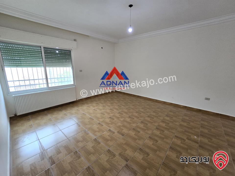 شقه طابقية مساحة 300 م طابق أول للإيجار السنوي في عمان - ضاحية الأمير راشد 