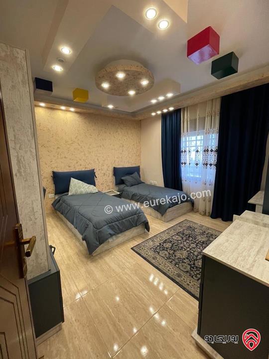 فيلا مساحة 700م على أرض 1 دونم مفروشة للإيجار في عمان - الجبيهة