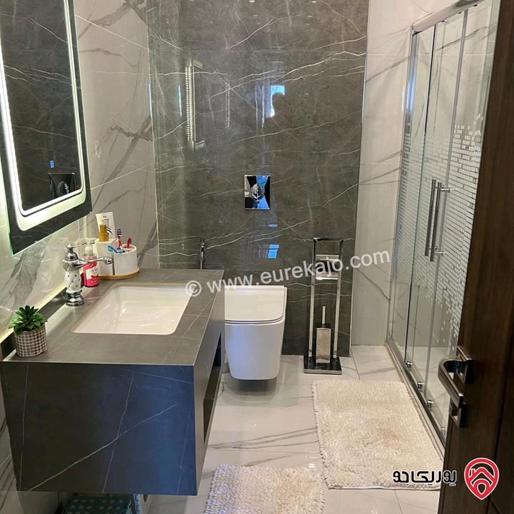 شقة طابق ثالث دوبلكس مساحة 225م للبيع في عمان - الجبيهة حي المنصور