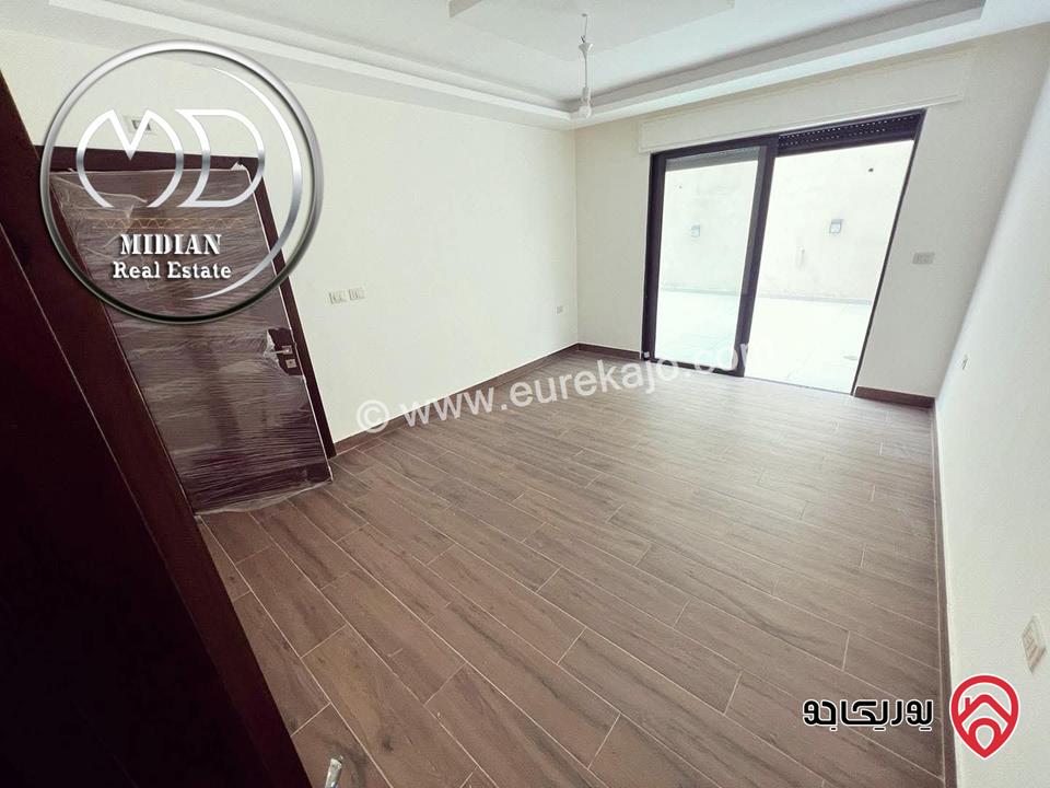 شقق ارضي و شبه ارضي جديدة للبيع في عمان - ضاحية الرشيد مساحة 165م مع تراسات تشطيبات سوبر ديلوكس بسعر مميز