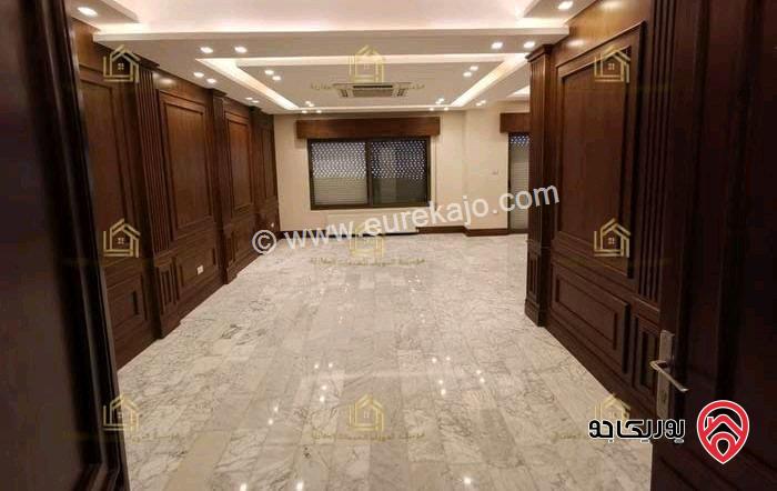 شقة سوبر ديلوكس طابق ثالث مساحة 190م للايجار في عمان - الرابية 
