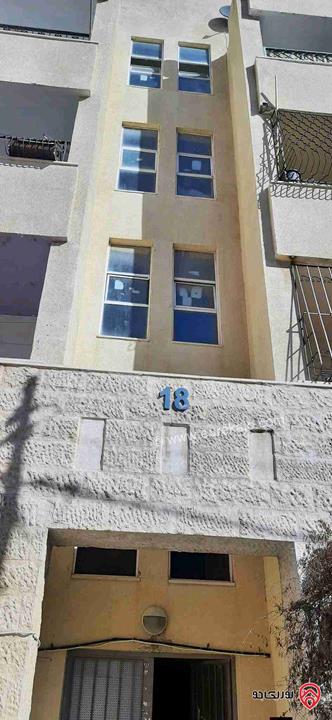 شقة طابق ثالث مساحة 108م للبيع في الزرقاء - مدينة الشرق 