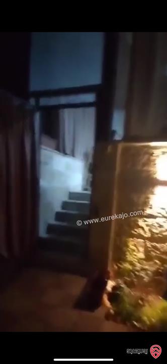 شقة كبيرة وبناء حديث مساحة 159م مع تراس واسع 24م للبيع في عمان - الزهور