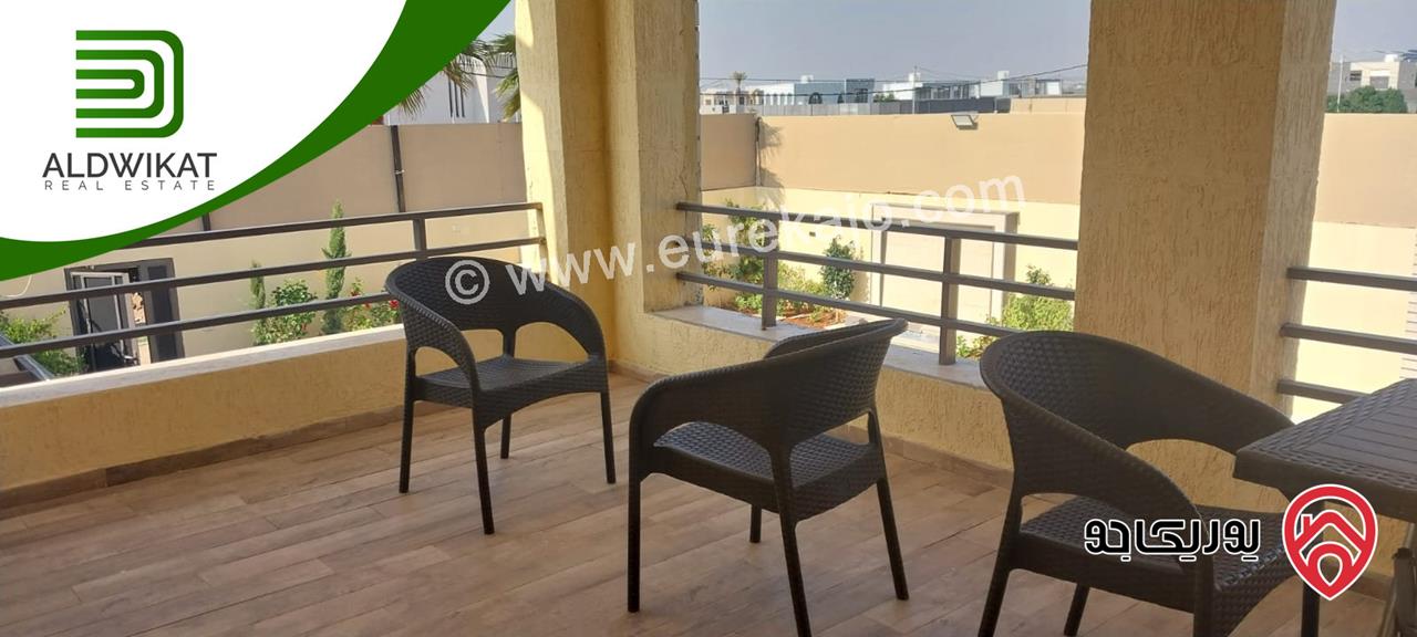 شاليه فاخر مفروش للبيع في اجمل مواقع البحر الميت منتجع البحيرة مساحة الارض 715م والبناء 200م موقع مميز