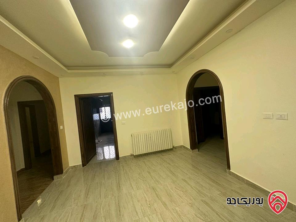 فيلا فارغه مساحة 335م للايجار في عمان - تلاع العلي 